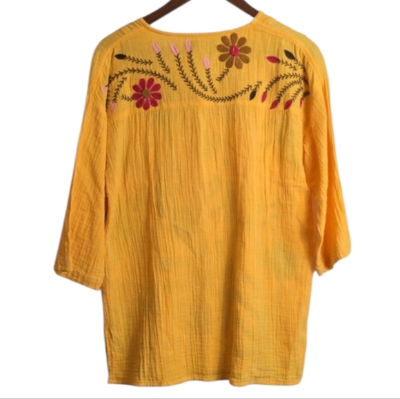 Avani Delamour Yellow Embroidered Boho Top Small NWT Floral V-Neck 3/4 Sleeve - Picture 12 of 13